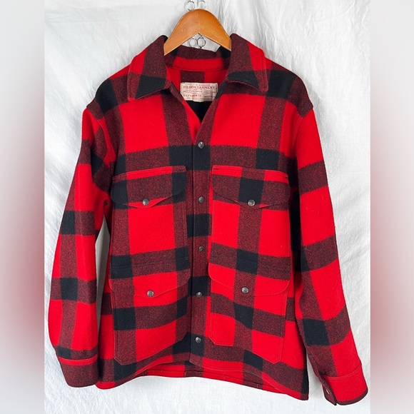 Filson Vintage Mackinaw Wool Cruiser Jacket Mens M L Buffalo Check Red Black - Picture 8 of 16